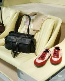 Picture of Prada Handbags _SKUfw208749215fw